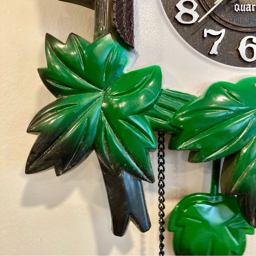 Vintage Plastic Telesonic Cuckoo Clock Broken! Black Forest - Picture 5 of 15